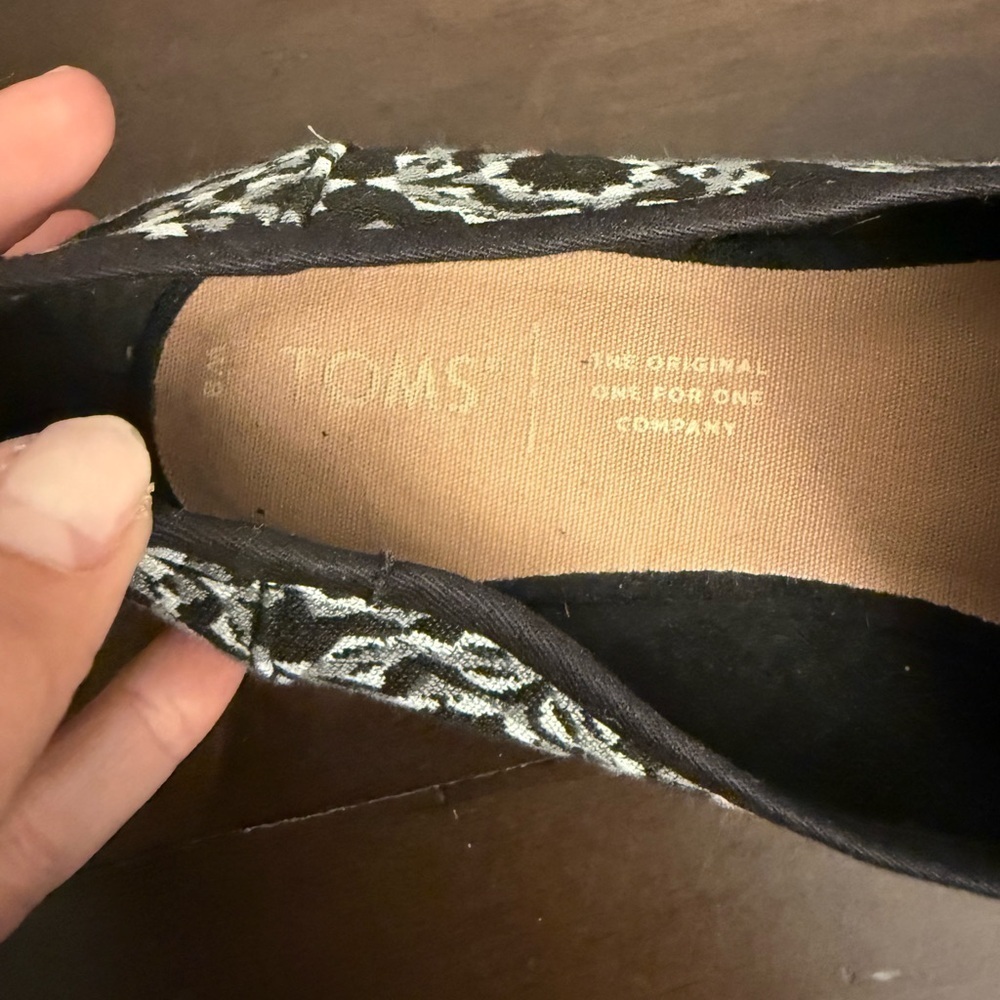 TOMS Black & White Woven Slip-On Loafers - Picture 4 of 5